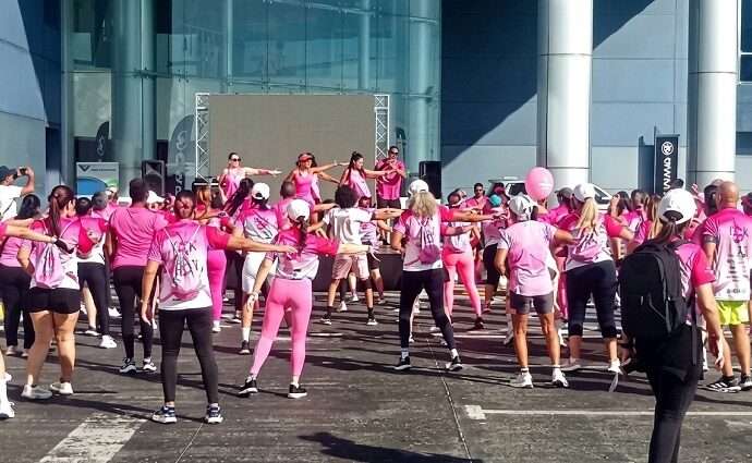 Éxito masivo en la Caminata Rosa 5K del Hospital Clínicas del Este