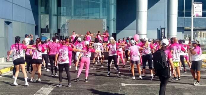Éxito masivo en la Caminata Rosa 5K del Hospital Clínicas del Este