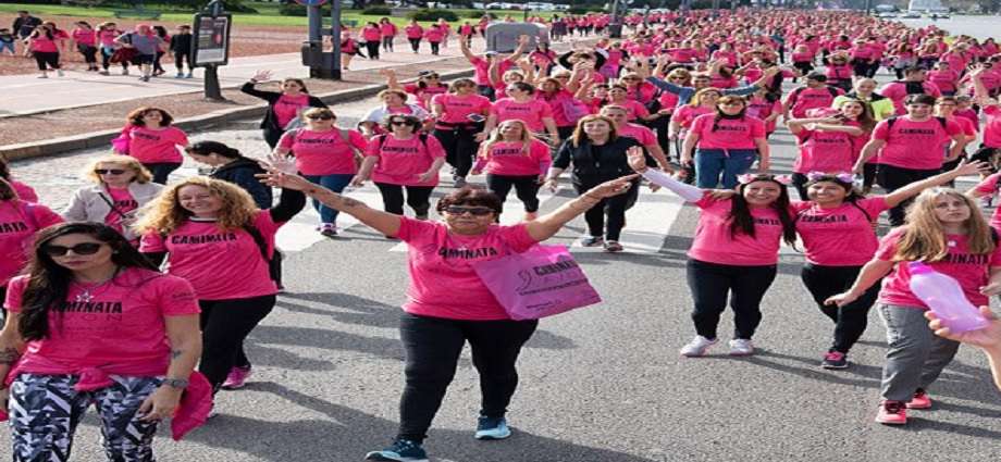 Hospital Clínicas del Este realiza la 2.ª Caminata Rosa 5K a beneficio de pacientes con cáncer de mama