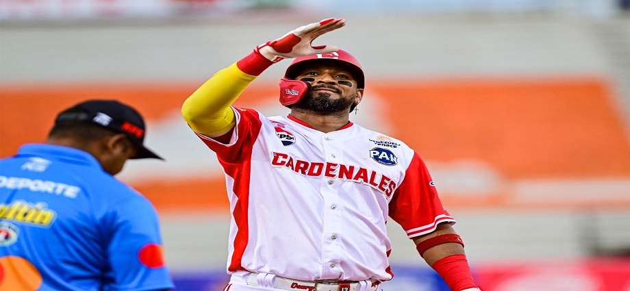 Leones barre al Magallanes y Cardenales comparte la cima