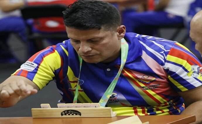 Carlos Marquina se corona doble campeón en el Mundial de Dominó 2026