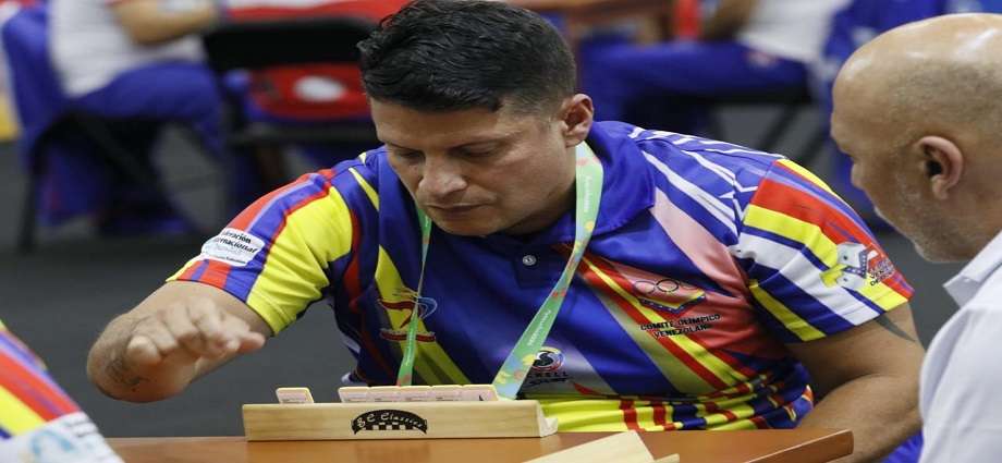 Carlos Marquina se corona doble campeón en el Mundial de Dominó 2026