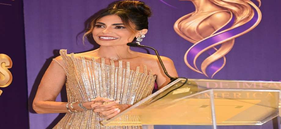 Caterina Valentino brilla en Roma: recibe galardón internacional en los Top of Business Awards