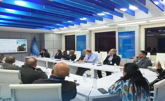 Evalúan propuestas para la modernización tecnológica y la conectividad satelital en Venezuela