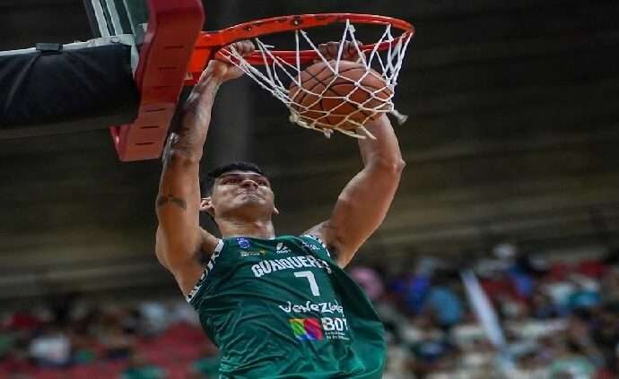 Guaiqueríes de Margarita viene de atrás y se lleva una agónica victoria 58-57 ante Pioneros