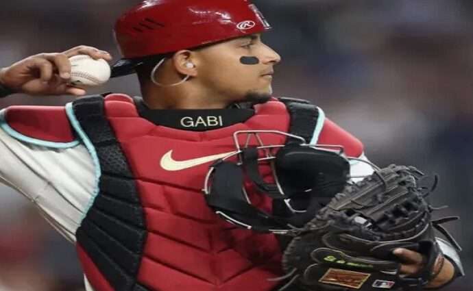 Gabriel Moreno gana el Premio Luis Aparicio 2026