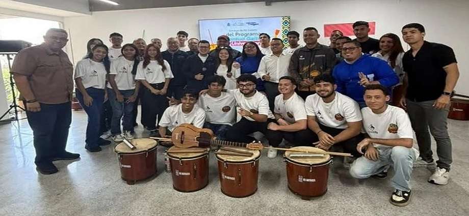 Fundación Gaiteros de Corazón dota de instrumentos a agrupaciones infantiles y universitarias del Zulia