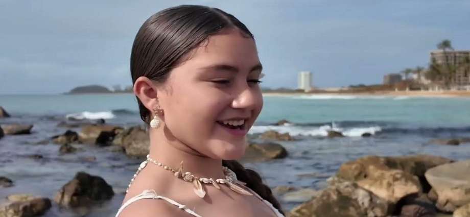 Itzayana Santos estrena el videoclip de «En este país», un canto a la fe y la identidad venezolana