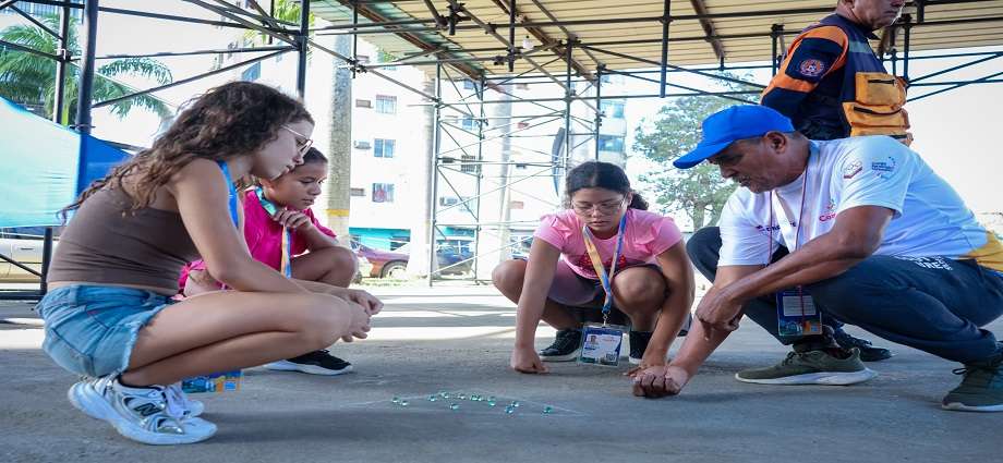 Los juegos tradicionales conectan a los jóvenes atletas en Lara