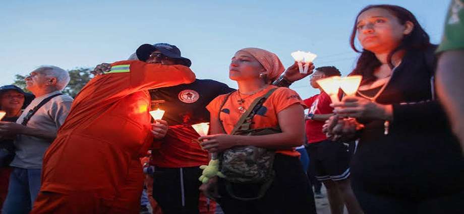 A 100 días del devastador terremoto, La Guaira rinde emotivo homenaje a las víctimas