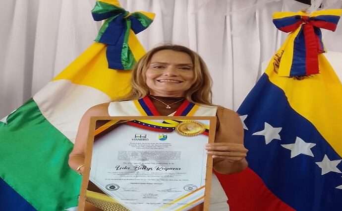 Belkis Requena Navarro es condecorada con la Orden "Jóvito Villalba" en su Única Clase