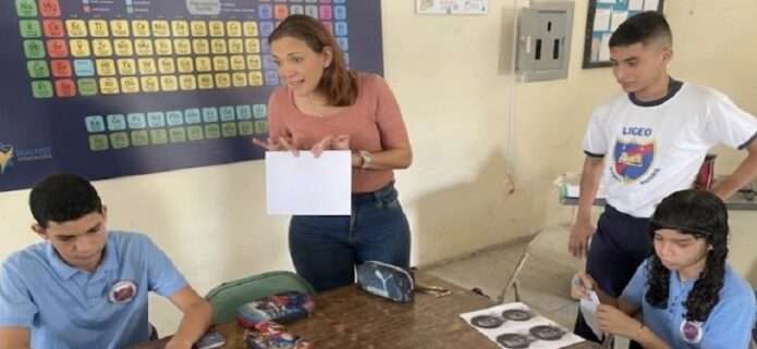 Rinden homenaje a Alí Primera con el taller de dibujo "Rostros del Cantor del Pueblo"