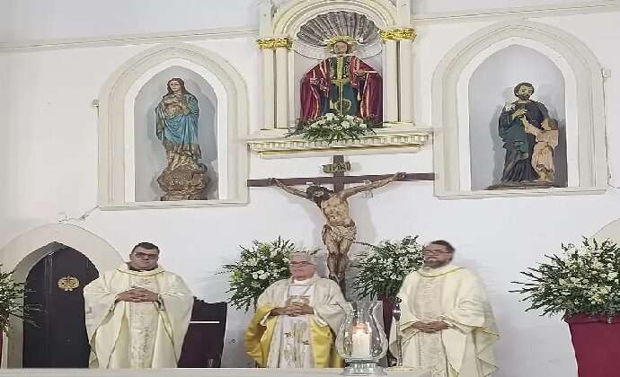 Heisar Pérez Contreras asume como párroco de la Parroquia San Juan Evangelista