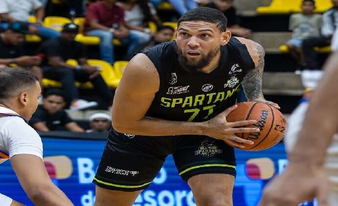 Spartans vence a Costaneros y suma su primera victoria de la temporada