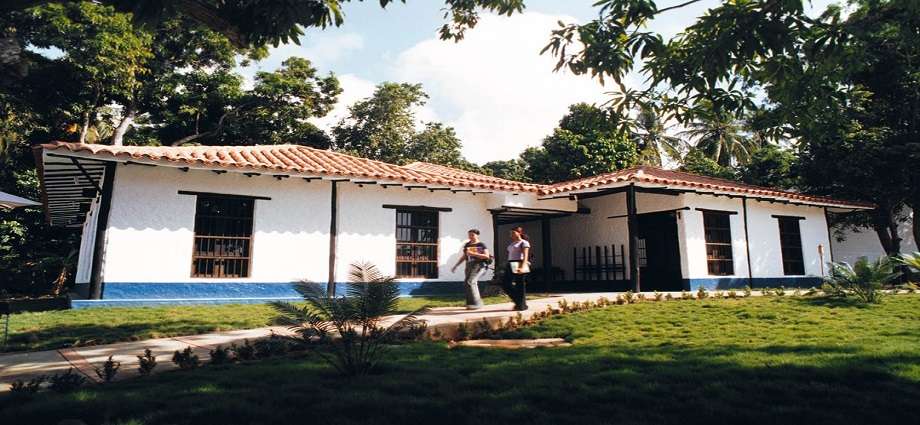 La Universidad de Margarita y Consecomercio firman convenio para fortalecer la formación del sector productivo
