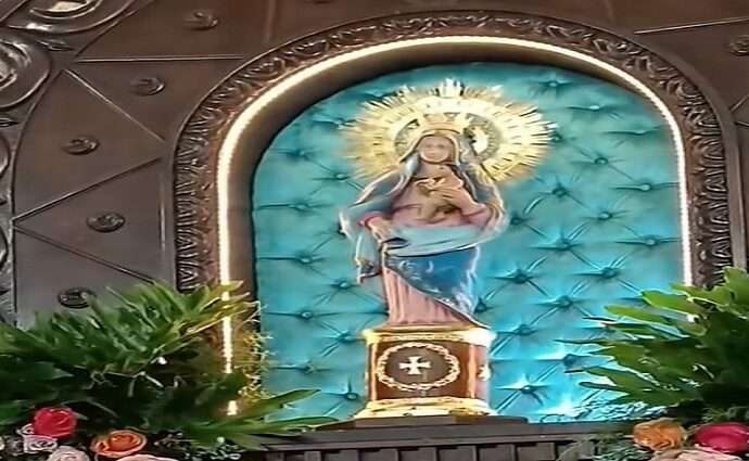 Los Robles inicia la programación religiosa en honor a Nuestra Señora del Pilar