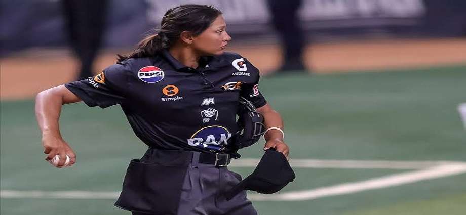 Wanda Rodríguez hace historia como la primera umpire principal en la LVBP